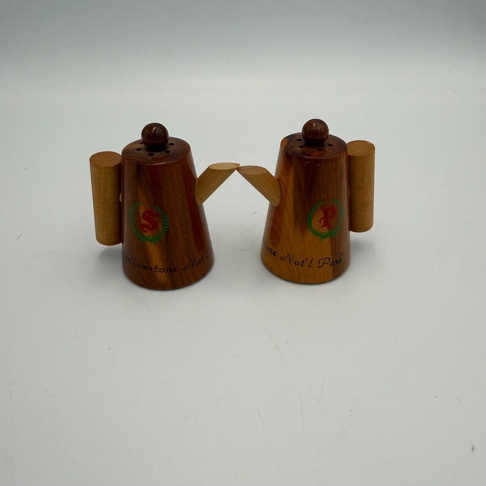 Vintage Yellowstone National Park Wood Salt and Pepper Shakers Coffee Pot Set